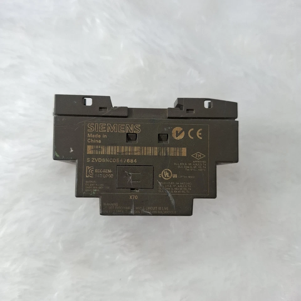 COSMETIC DAMAGED SIEMENS LOGO 12/24RC 6ED1052-1MD00-0BA6 12/24V DC